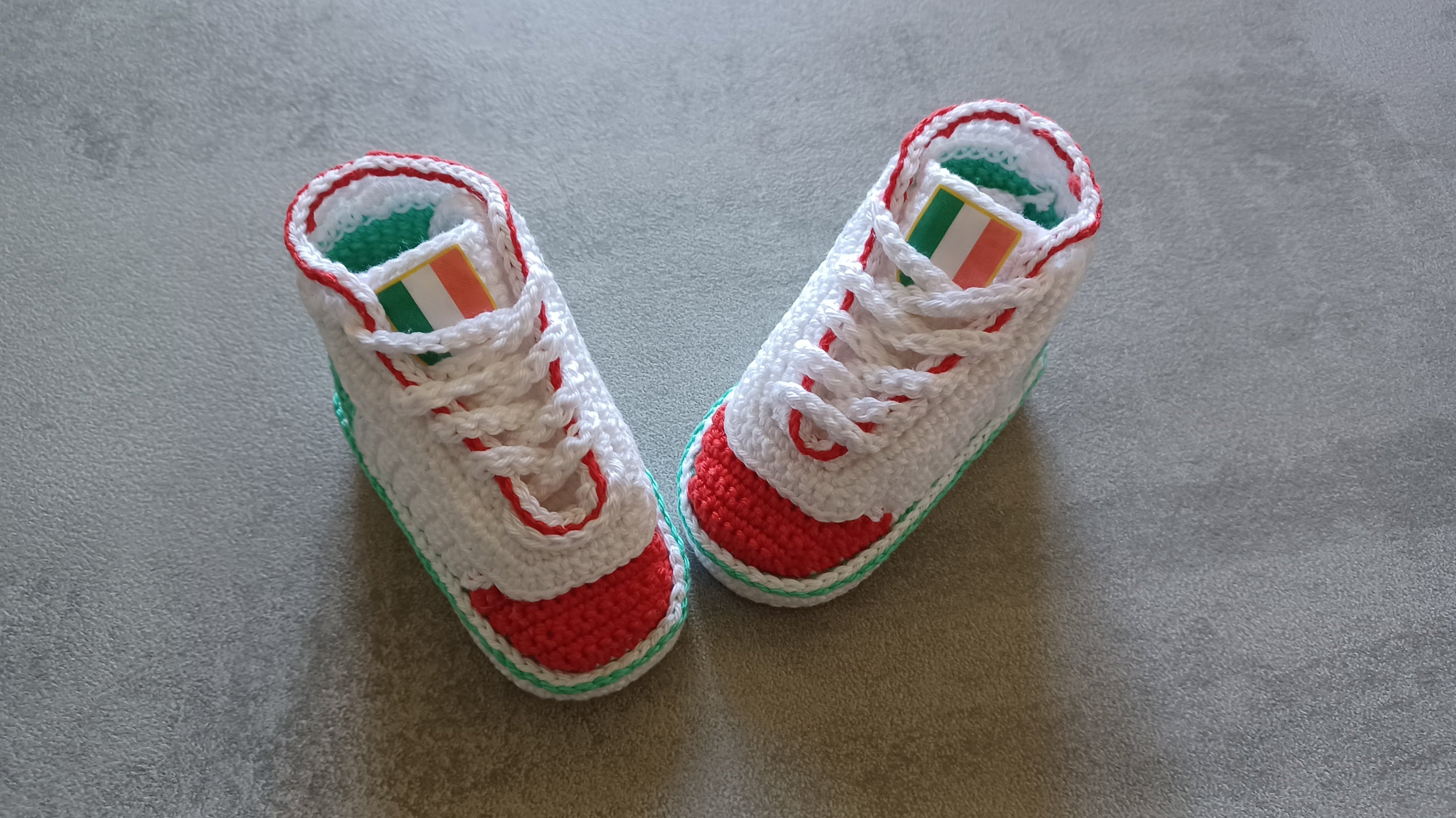Scarpette Sneaker all'Uncinetto Italia